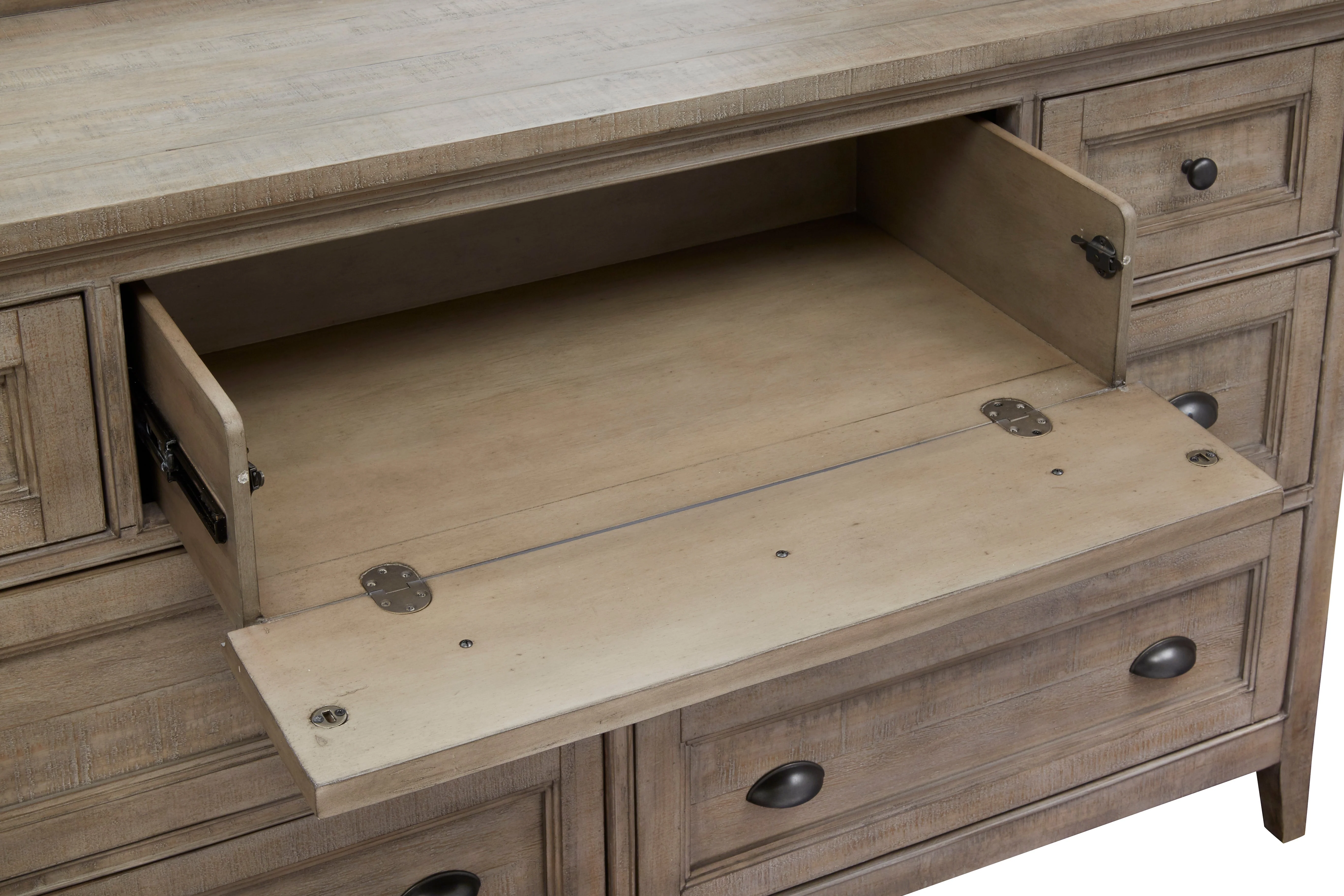 Heron Cove Dresser - Image 15